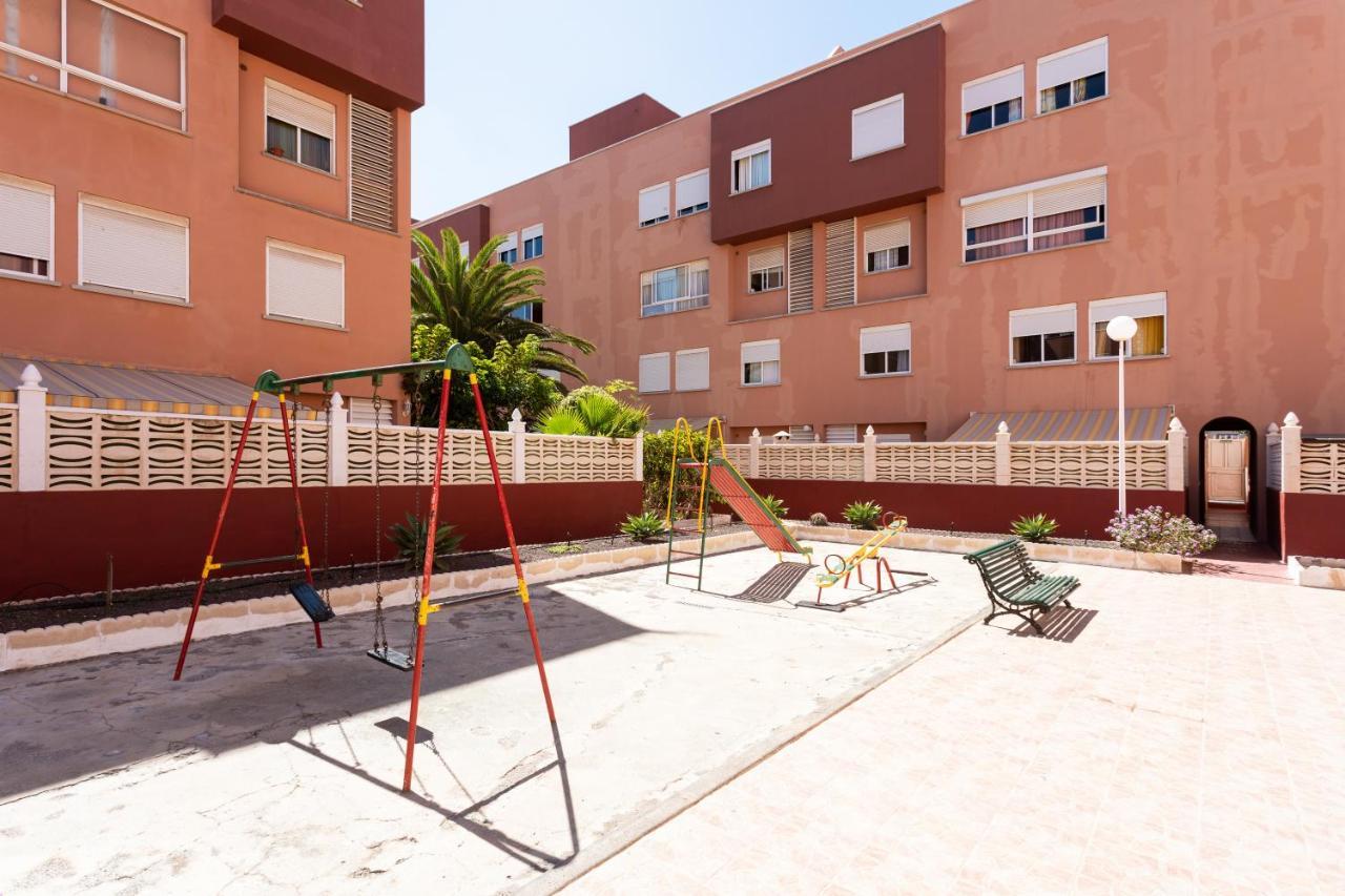 Home2Book Duplex El Medano Pool & Terrace Exterior photo